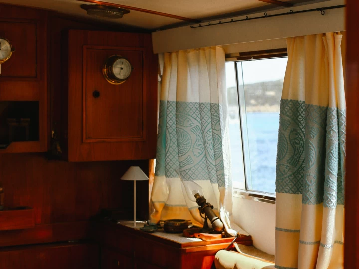 Hyra Motorbåt  med eller utan skeppare Motomar Poltu Quatu 