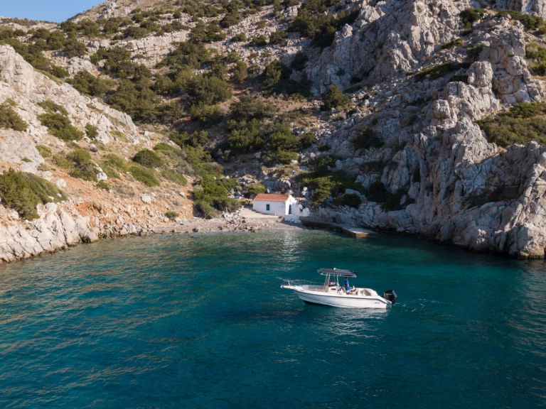 Hyr en Boston Whaler Boston Whaler 23 Outrage Ýdra 