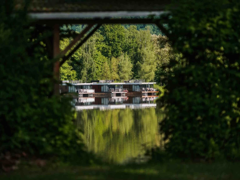 Uthyrning Kanalbåt i Höxter - FLOATING 44