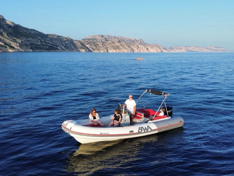 Bwa Sport 22 GT charter bareboat eller skeppad i Gapeau