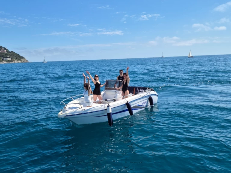 Uthyrning Motorbåt  i Marina di Andora - Ranieri Soverato 545