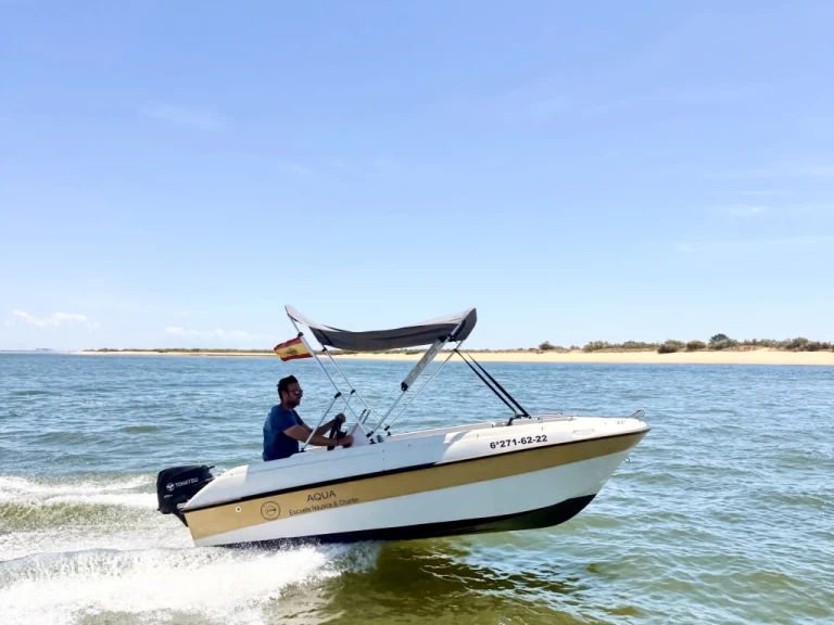 Compass Compass 150 CC charter bareboat eller skeppad i El Portil