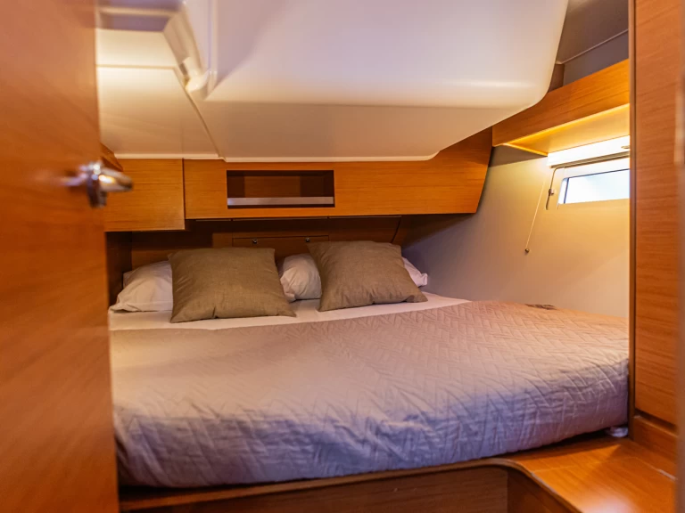 Yacht charter Palermo billig Dufour 390 Grand Large