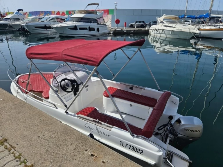 Motorbåt  för uthyrning Saint Raphael till det bästa priset 