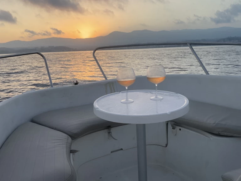 Yacht charter Saint-Laurent-du-Var billig Flyer 650 Open