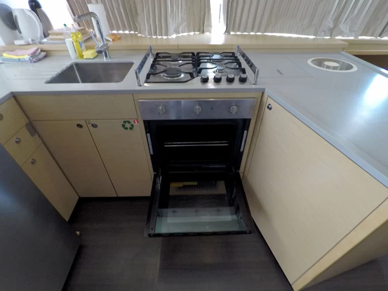 Båtuthyrning Lagoon Lagoon 52 F i Šibenik  på Samboat 