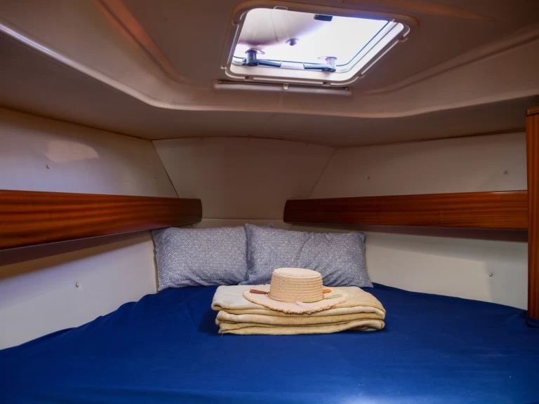 Uthyrning Segelbåt  Bavaria med en båtlicens 