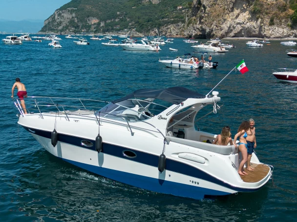 Uthyrning Motorbåt  Saver med en båtlicens 