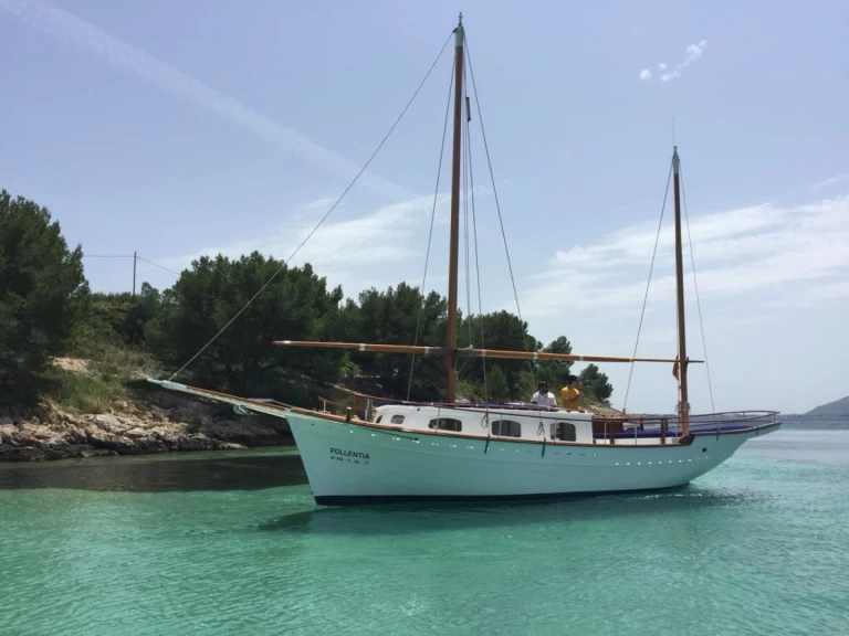Yacht charter Puerto de Pollensa billig Classico 1960