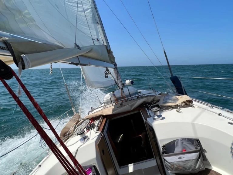 Uthyrning La Rochelle - Bavaria Bavaria 32 Cruiser av Samboat 