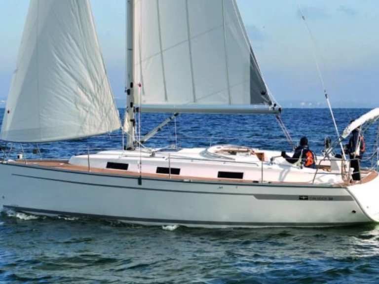 Uthyrning Segelbåt  i La Rochelle - Bavaria Bavaria 32 Cruiser