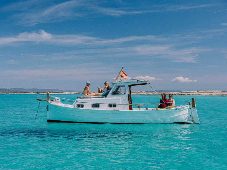 Yacht charter Marina Ibiza billig LLaut 36