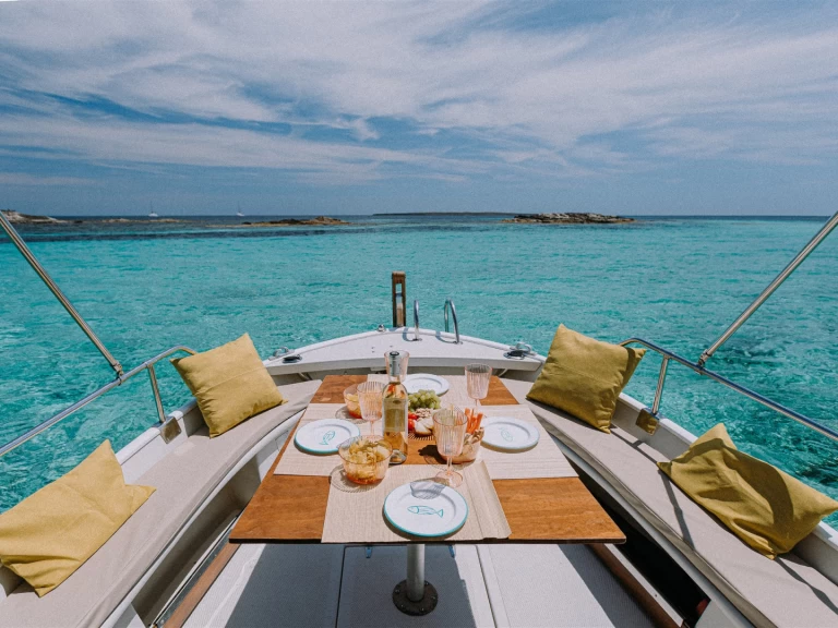 Hyra Motorbåt  med eller utan skeppare Copino Marina Ibiza 