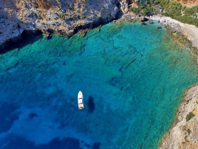 Yacht charter Kissamos billig Alkyon 6M