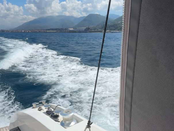 Rizzardi Rizzardi 50 Top Line charter bareboat eller skeppad i Castellammare di Stabia