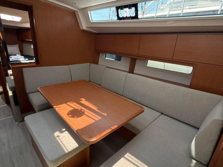 Uthyrning Lavrio - Bavaria Bavaria C46 av Samboat 