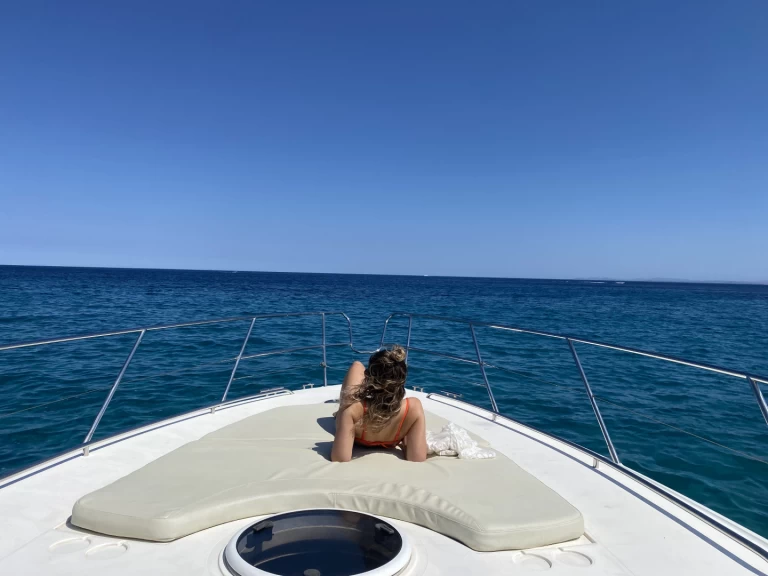 Hyr en Princess Princess V50 Porto-Vecchio 