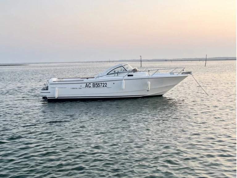 Yacht charter Arcachon billig Ombrine 700