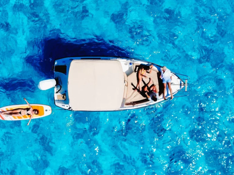 Båtuthyrning Polyester Yacht Open 605 i Ciutadella de Menorca på Samboat 