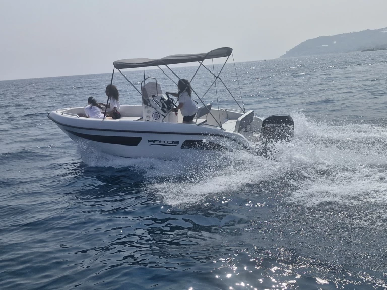 Uthyrning Motorbåt  Arkos med en båtlicens 