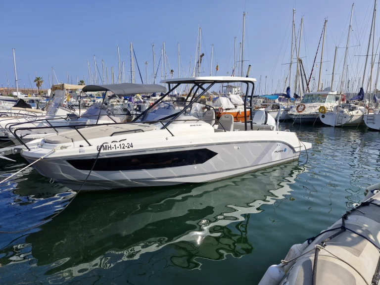 Motorbåt  för uthyrning Barcelona till det bästa priset 
