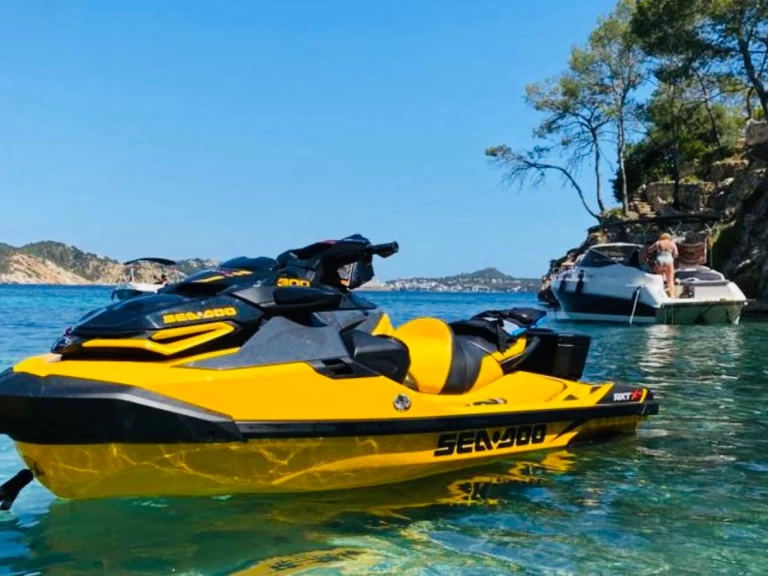 Båtuthyrning Sea-Doo RXT X 300 i Marina Ibiza på Samboat 