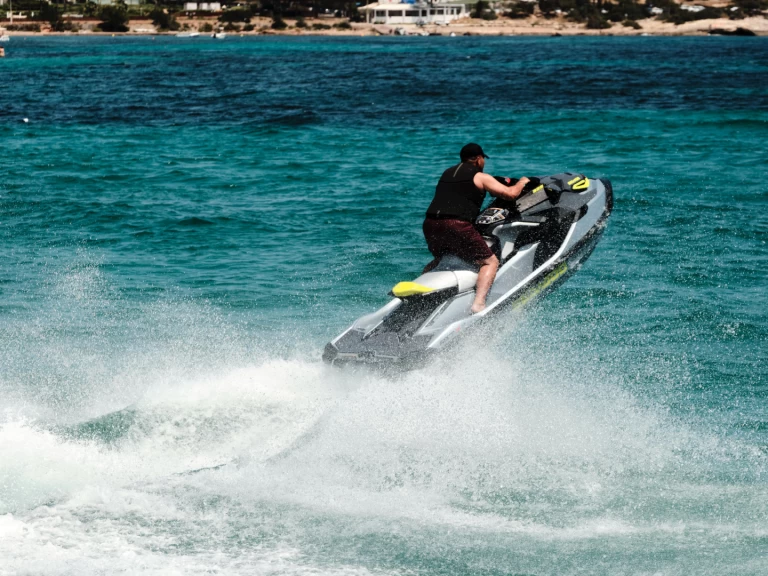 Båtuthyrning Sea-Doo RXT-X 325 cv i Ibiza Town på Samboat 