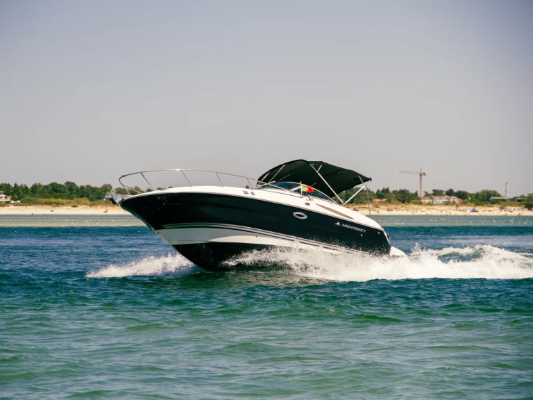 Båtuthyrning Monterey 250 CR i Marina de Tróia på Samboat 