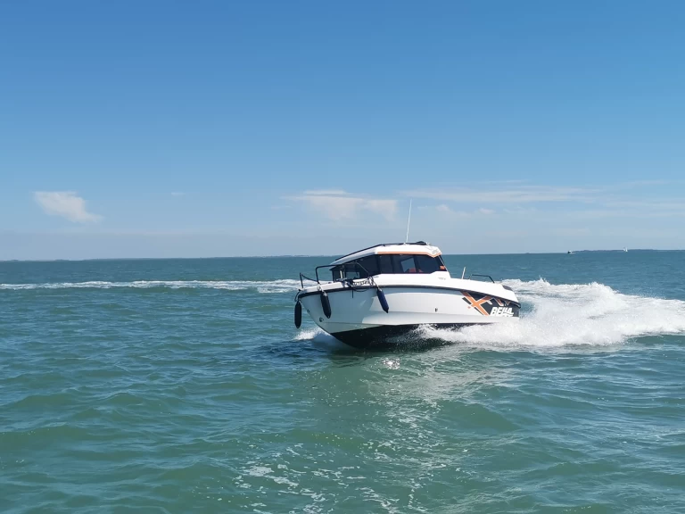 Hyra Motorbåt  med eller utan skeppare Bella Boats La Rochelle 