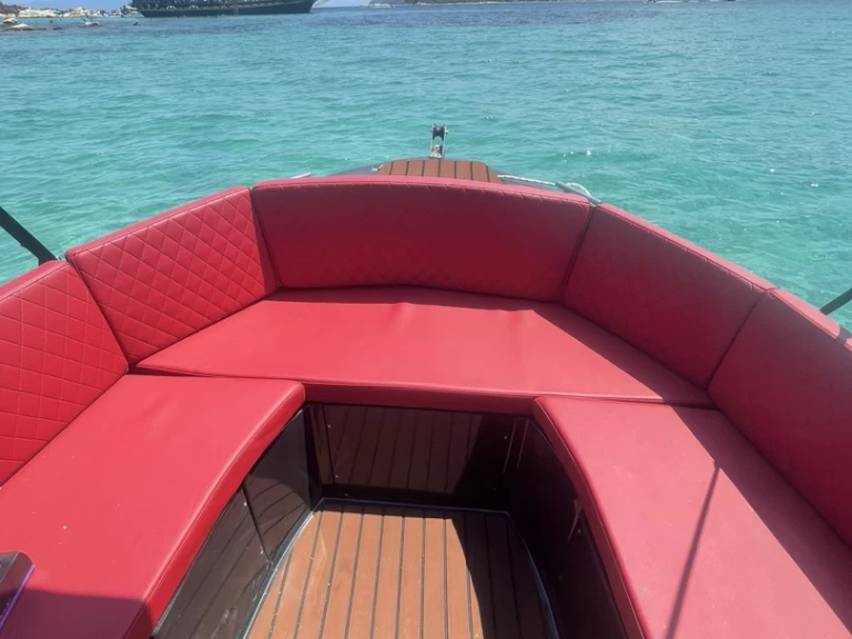 Aquastar Aquastar 600 RIB charter bareboat eller skeppad i Vourvourou
