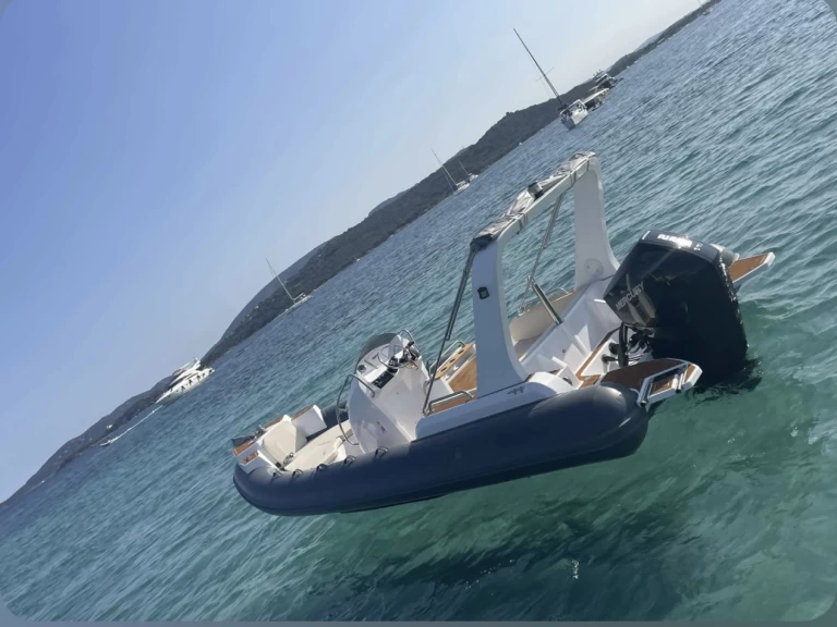 Hyra RIB med eller utan skeppare QUINGDAO Lecci 