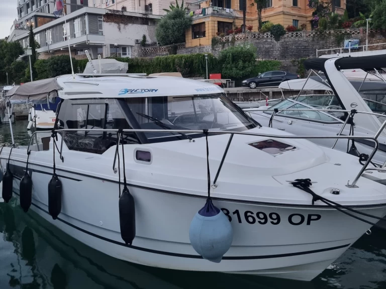 Hyr en Jeanneau Merry Fisher 795 Opatija 