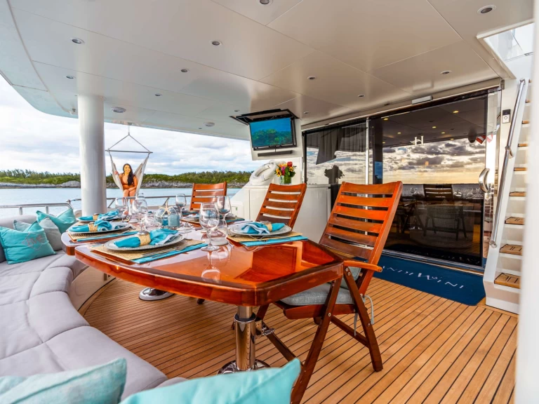 Hargrave BRANDI-WINE charter bareboat eller skeppad i Nassau