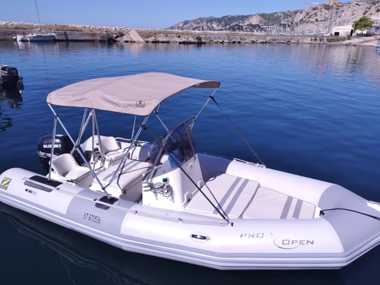 Hyra RIB med eller utan skeppare Zodiac L'Estaque 