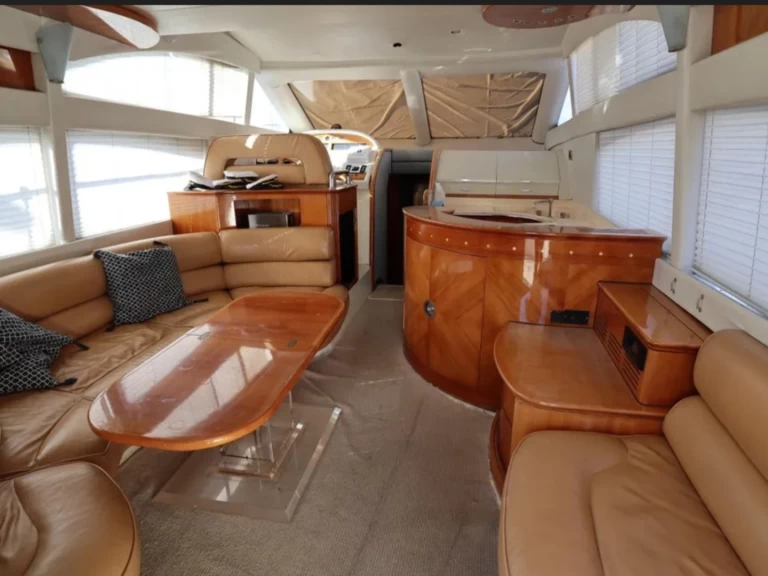 Hyra Lyx yacht med eller utan skeppare Azimut Torrevieja 