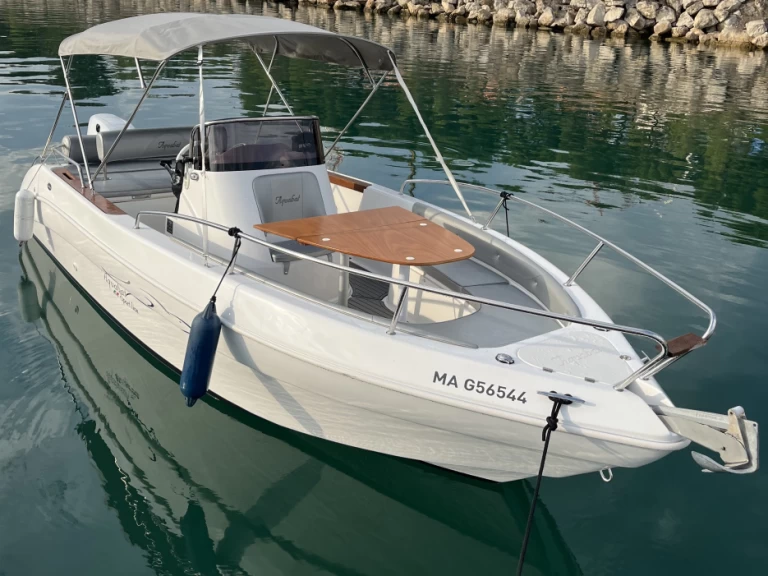 Båtuthyrning Aquabat Sport line 21 i Six-Fours-les-Plages på Samboat 
