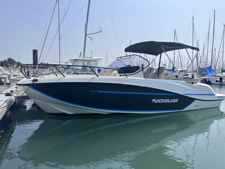 Yacht charter La Rochelle billig 705 Open
