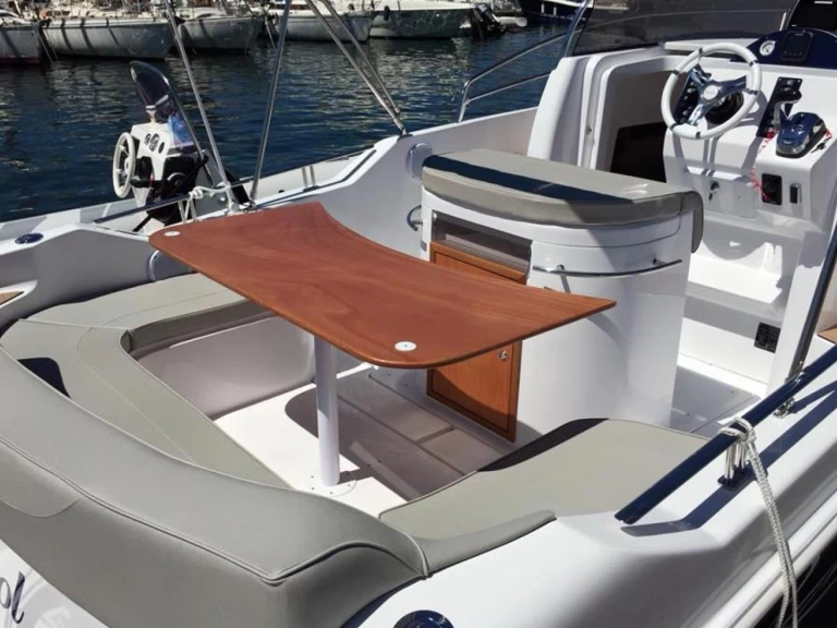 Uthyrning Motorbåt  i Capo d'Orlando - Aquabat Sport Infinity 850