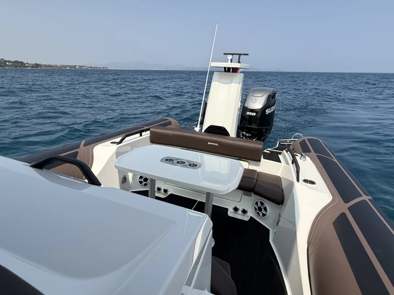 Hyr en Brig Eagle 10 Cannes 