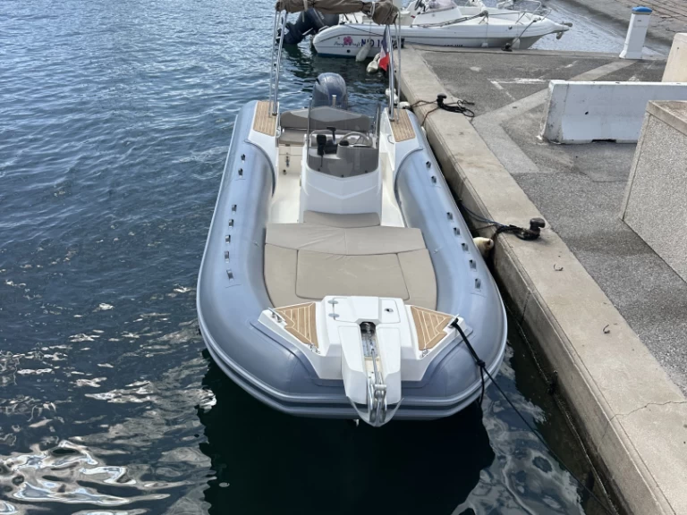 Uthyrning RIB i Port de Hyères (St Pierre) - Capelli Capelli 700 Sun