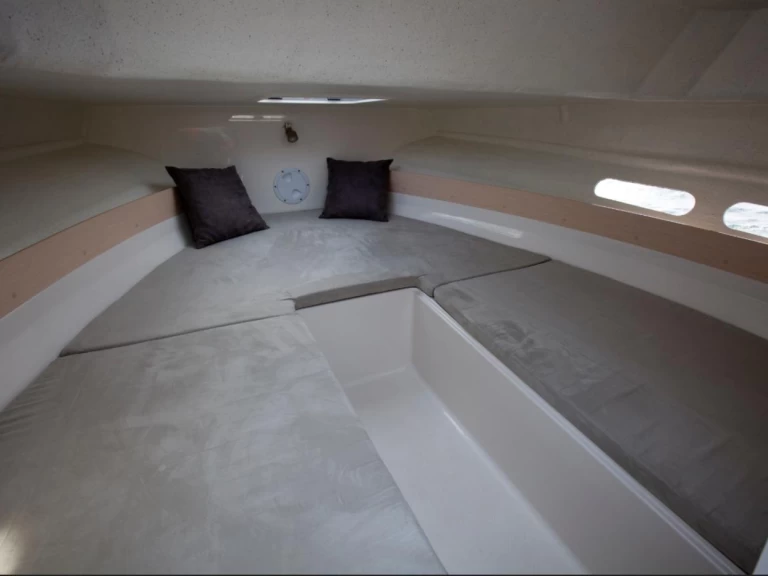 Hyra Motorbåt  med eller utan skeppare Pacific Craft Le Gosier 