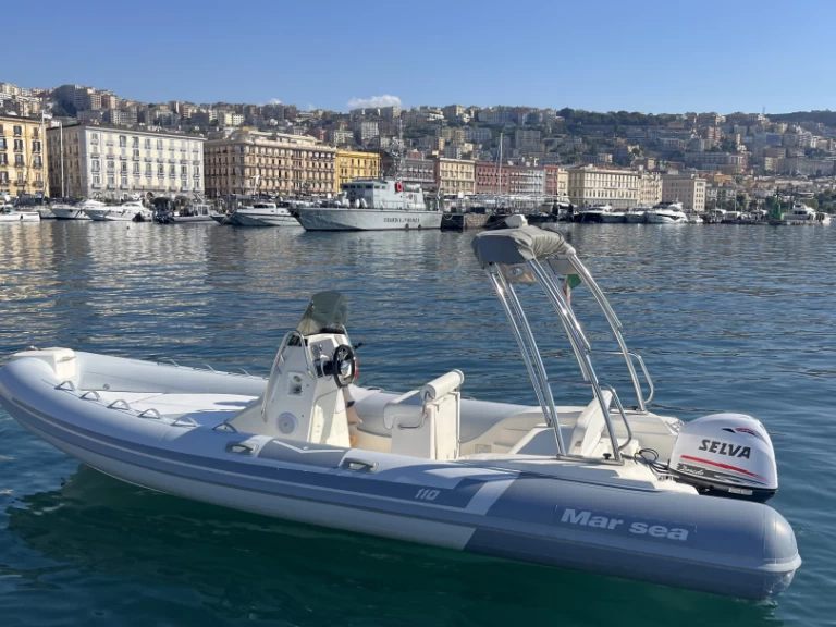 Uthyrning RIB i Neapel - Marsea 110