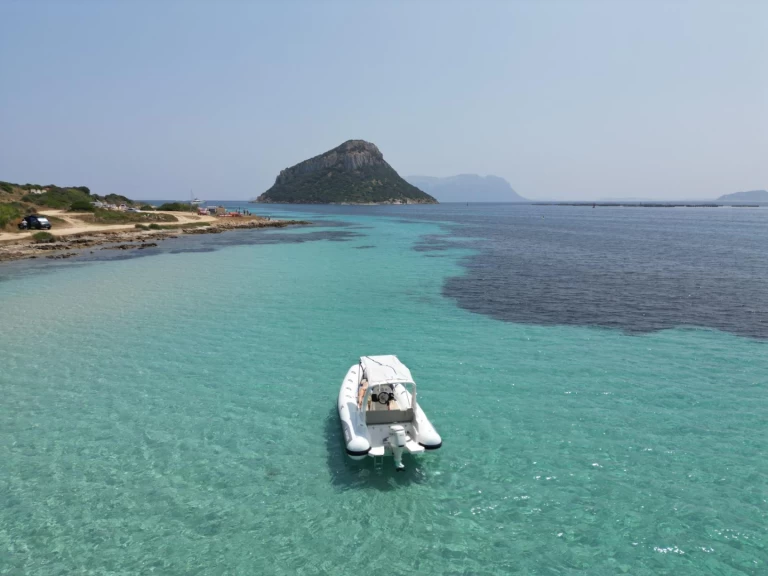 Yacht charter Marina di Portisco billig Kardis Fox 570