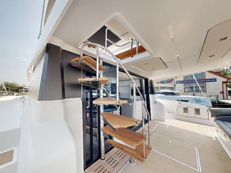 Hyra Motorbåt  med eller utan skeppare Fountaine Pajot Annapolis 