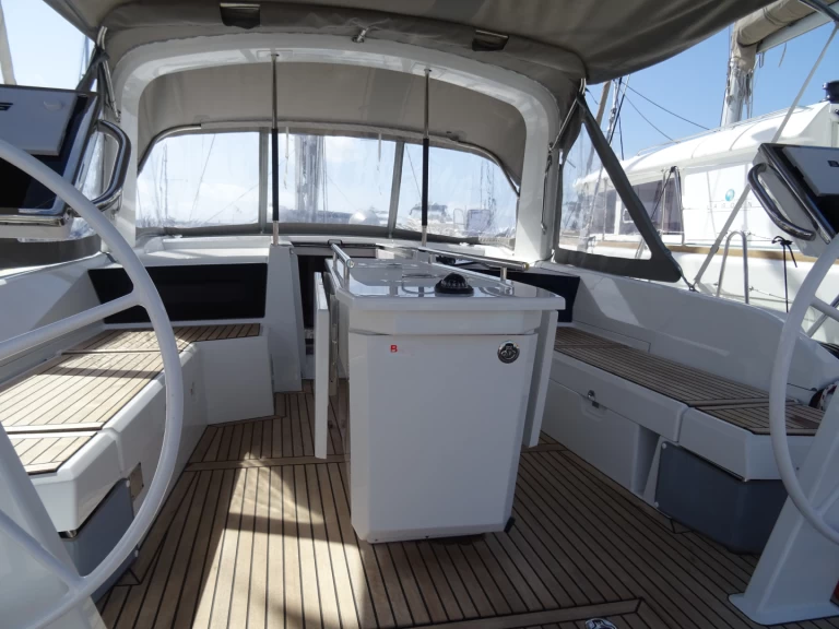 Yacht charter Alimos billig Oceanis 46.1
