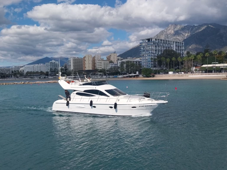 Yacht charter Marbella  billig Rodman 44 Fly