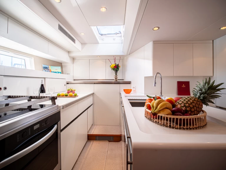 Uthyrning Segelbåt  Cnb med en båtlicens 