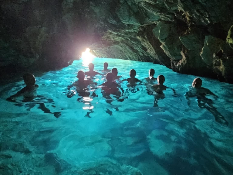 Uthyrning Motorbåt  i Hvar - Colnago Colnago 35