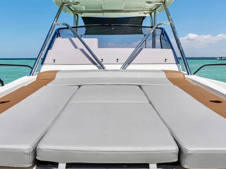 Yacht charter Antibes billig FLYER 9 SUNdeck