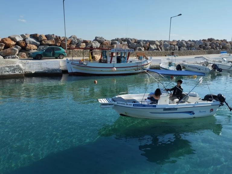 Hyra Motorbåt  med eller utan skeppare Proteus Kalýves 